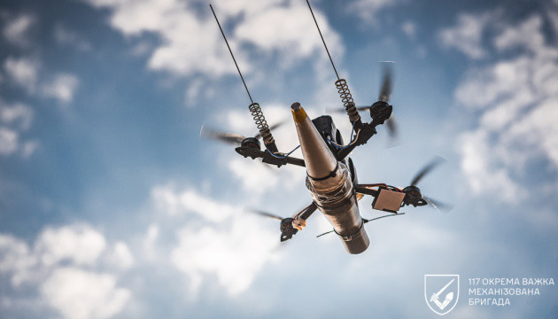 Ukrainian border guards destroy Russian tank, four vehicles