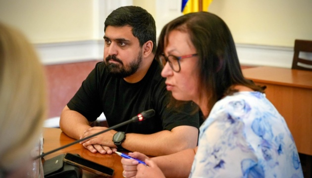 Ткаченко доручив головам київських РДА прискорити опрацювання заявок за програмою «єВідновлення»