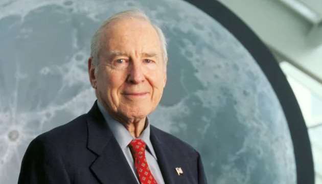 Помер командир місії NASA «Аполлон-13» Джеймс Ловелл