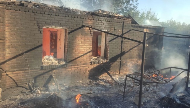 Війська РФ били по Дніпропетровщині артилерією і дронами, є поранена