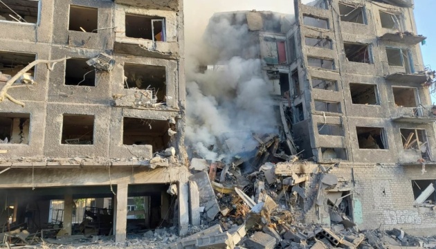 Region Donezk: Russen werfen Gleitbomben auf Stadt Biloserske ab, zwei Tote, sieben Verletzte 