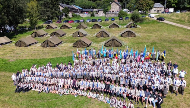 Владика УГКЦ очолив літургію на Світовому злеті Спілки української молоді у Бельгії