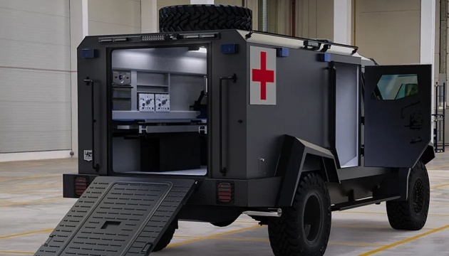 Для потреб військових медиків коштом United24 закупили 30 бронеавтомобілів