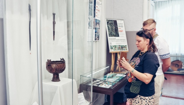 У Полтаві відкрилася виставка про Більський археологічний комплекс