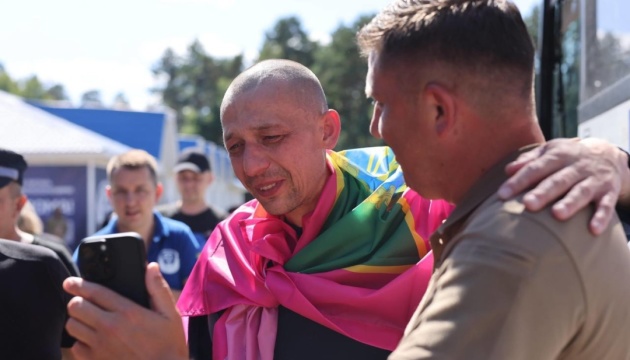 З полону повернувся полковник-прикордонник із Маріуполя, який воював з 2014 року