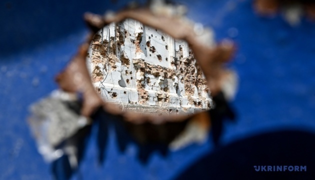 In Region Cherson ein Zivilist getötet, fünf verletzt, 43 Ortschaften beschossen