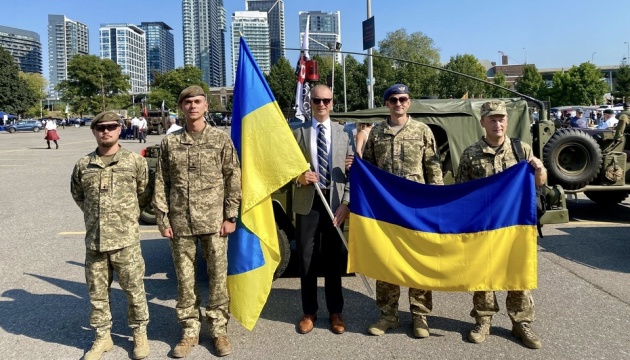Українські воїни взяли участь у найстарішому військовому параді Канади