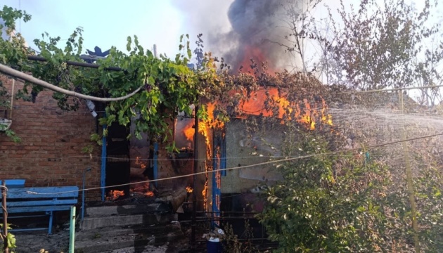 Війська РФ протягом дня атакували два райони Дніпропетровщини, є пошкодження