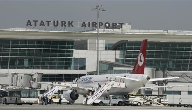 У Туреччині пропонують аеропорт Ататюрка як найбільш підходяще місце для тристороннього саміту - ЗМІ