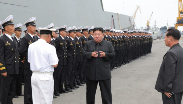 Кім Чен Ин заявив про необхідність прискорити нарощування ядерного арсеналу КНДР