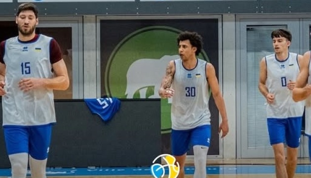 Українські баскетболісти прибули до Словаччини, де зіграють у відборі ЧС
