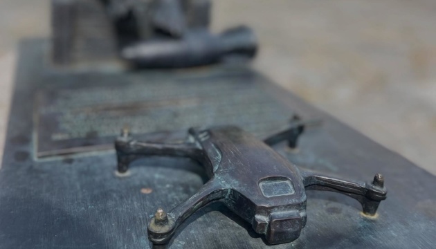 У Полтаві втретє пошкодили мініскульптуру пам’яті загиблого Героя України Юліана Матвійчука