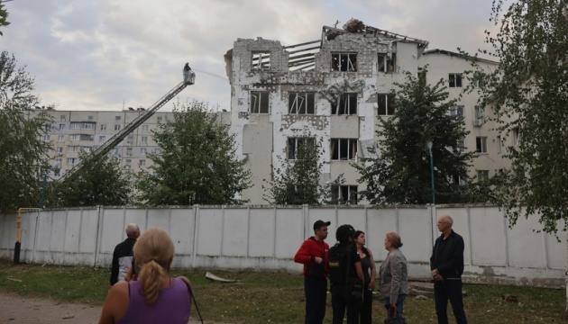 У Харкові завершили аварійно-пошукові роботи на місці удару російських дронів по багатоповерхівці