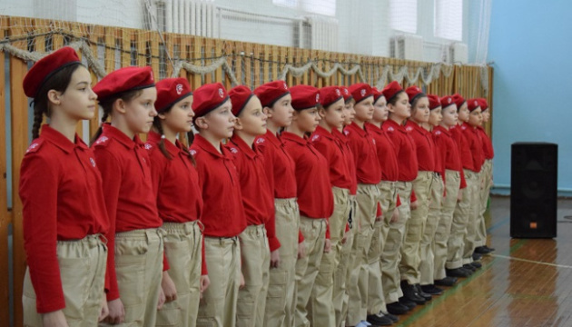 Services de renseignement britanniques : La Russie prépare les enfants à la guerre des drones