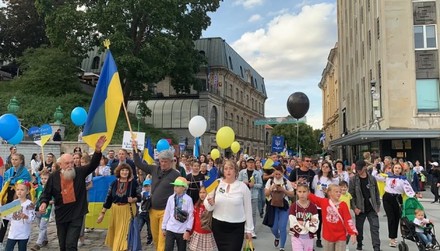 Естонія святкуватиме 34-ту річницю Незалежності України: концерт, хода та показ фільму