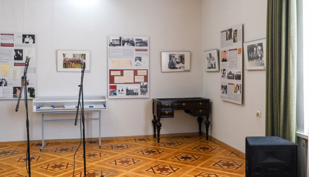 У Вінниці відкрили виставку «Українські шістдесятники: вісники Незалежності»