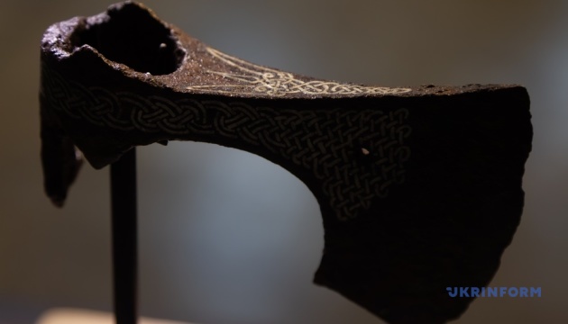 У Києві відкрилася виставка «Скарби України. Символи державності»