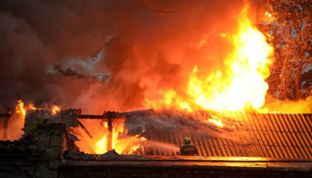 У Миколаєві сталася пожежа на складі