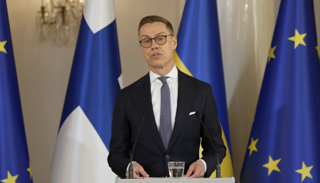 Président finlandais : Trump a presque perdu patience avec Poutine