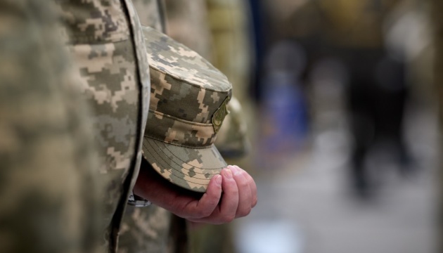 Рішення про незаконність передачі ділянки під меморіальне кладовище створює абсурдну ситуацію - військові