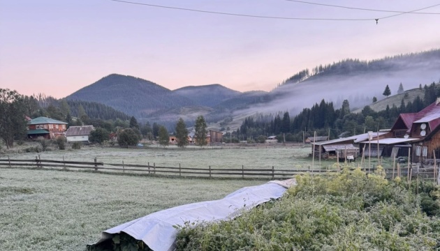 У гірському селі на Буковині зафіксували п'ятиградусний мороз