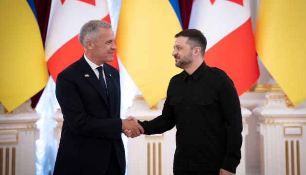 Gwarancje bezpieczeństwa, drony i sankcje: Zełenski spotkał się z Carneyem
Gwarancje bezpieczeństwa, drony i sankcje: Zełenski spotkał się z Carneyem