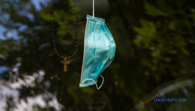 На Прикарпатті кількість хворих на грип, ГРВІ та COVID-19 за останній тиждень зросла на 30%