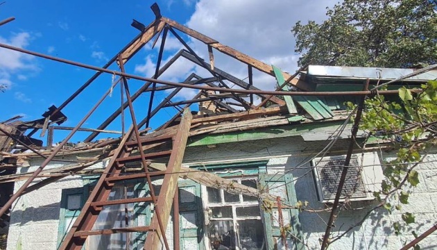 Війська РФ протягом дня атакували Дніпропетровщину КАБами, дронами та з артилерії, є пошкодження