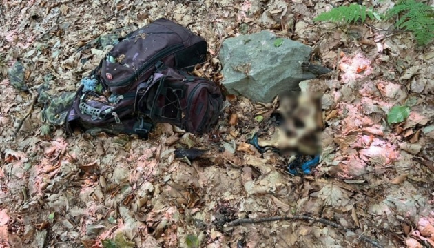 У Карпатах прикордонники знайшли два людських скелети і документи