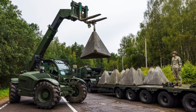 Литва встановила «зуби дракона» на кордоні з РФ та Білоруссю