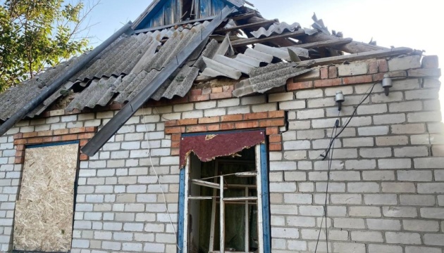 Унаслідок обстрілів Дніпропетровщини постраждали двоє людей