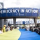Тридцятиметровий прапор України розгорнули навпроти Європарламенту