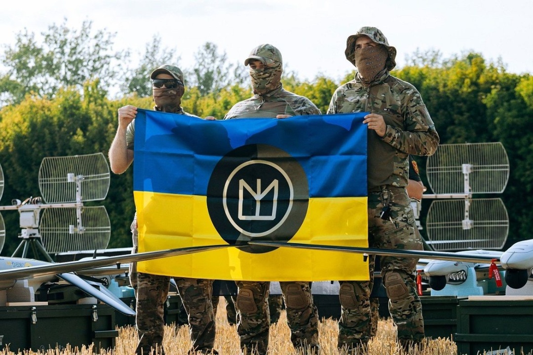 Спецпризначенці ГУР отримали від благодійників безпілотні авіакомплекси Shark-M