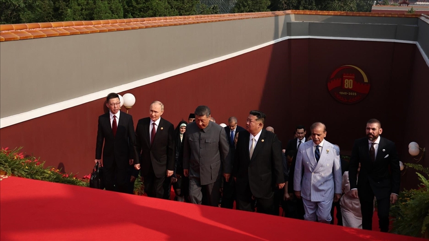 У Пекіні, на площі Тяньаньмень, відбувся військовий парад, присвячений 80-й річниці завершенню Другої світової // Фото: Anadolu Agency