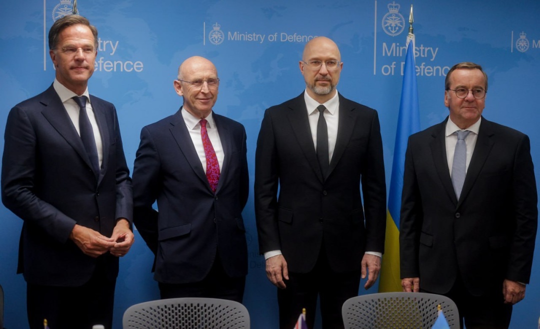 Марк Рютте, Джон Гілі, Денис Шмигаль та Борис Пісторіус - Фото: Телеграм / Денис Шмигаль Марк Рютте, Джон Гілі, Денис Шмигаль та Борис Пісторіус - Фото: Телеграм / Денис Шмигаль