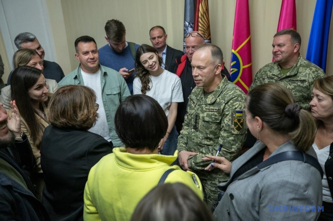 Сили оборони проводять активні контрнаступальні дії, є певні успіхи - Сирський