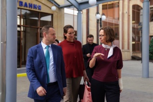 Rozwój ukraińskich przewozów: Kuleba i dyrektorka ds. transportu Komisji Europejskiej omówili strategię
