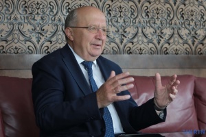 Єврокомісар з оборони звинуватив Штати у прагненні послабити єдність ЄС