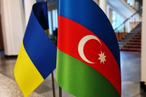 Київ і Баку обговорюють довгостроковий контракт із постачання газу - посол