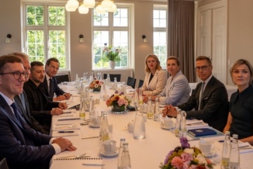 Nordische und baltische Staaten verpflichten sich, militärische Unterstützung für die Ukraine zu verstärken