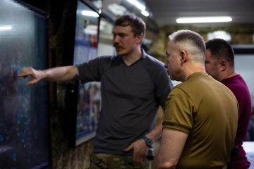 Armeechef Syrskyj besucht Frontstellungen bei Pokrowsk und Dobropollja 