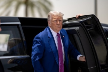 Trump: Er werde nur dann Sanktionen gegen Putin verhängen, wenn Europa den Druck auf Moskau erhöhe