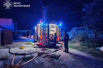 In Saporischschja bei nächtlichem Angriff zehn Mehrfamilienhäuser und zwölf Privathäuser beschädigt