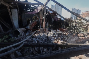 ロシア軍の無人機攻撃によりウクライナ東部ハルキウの大学が損傷、負傷者４人