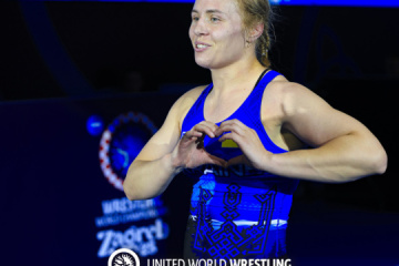 Alla Belinska se proclama campeona mundial de lucha deportiva 