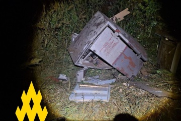 Partisanen sprengen Schienen, die zu Raketenfabrik in Smolensk führen