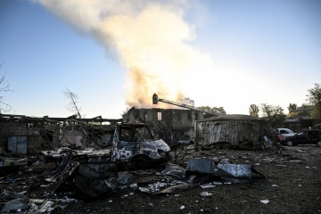 Aumenta a tres el número de víctimas del ataque aéreo ruso sobre Zaporiyia