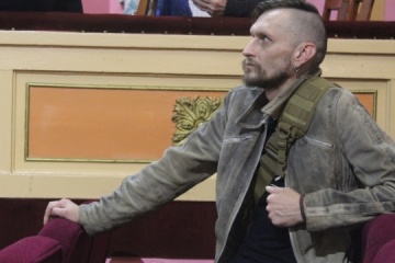 From theater actor to warrior. He went to war immediately after a theater rehearsal