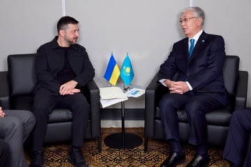 Volodymyr Zelensky et Kassym-Jomart Tokaïev discutent des moyens de mettre fin à la guerre et de renforcer la coopération économique