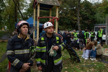 Massive Russian attack on Ukraine wounds 70, damages over 100 civilian objects